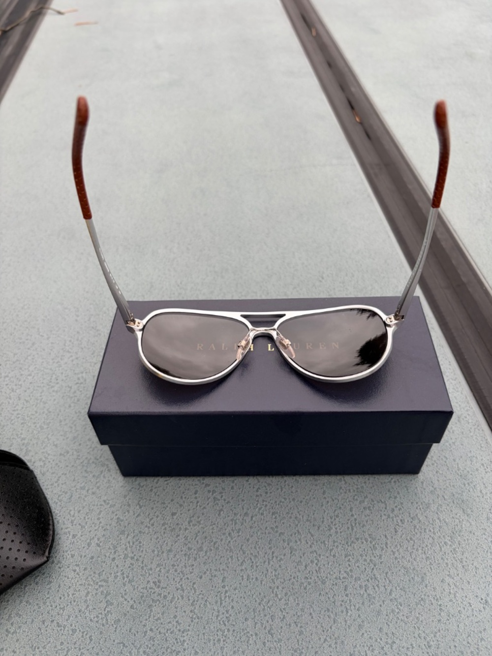 Sunglasses - Picture 6 of 8